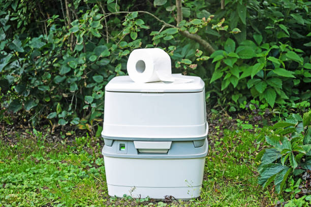 Best Porta potty delivery and setup  in Falling Waters, WV
