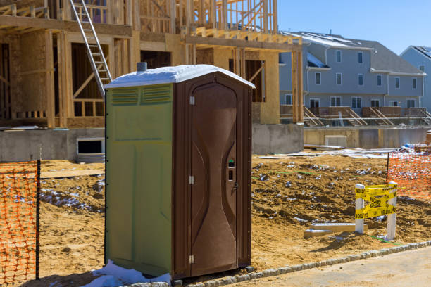 Porta potty delivery and setup in Falling Waters, WV